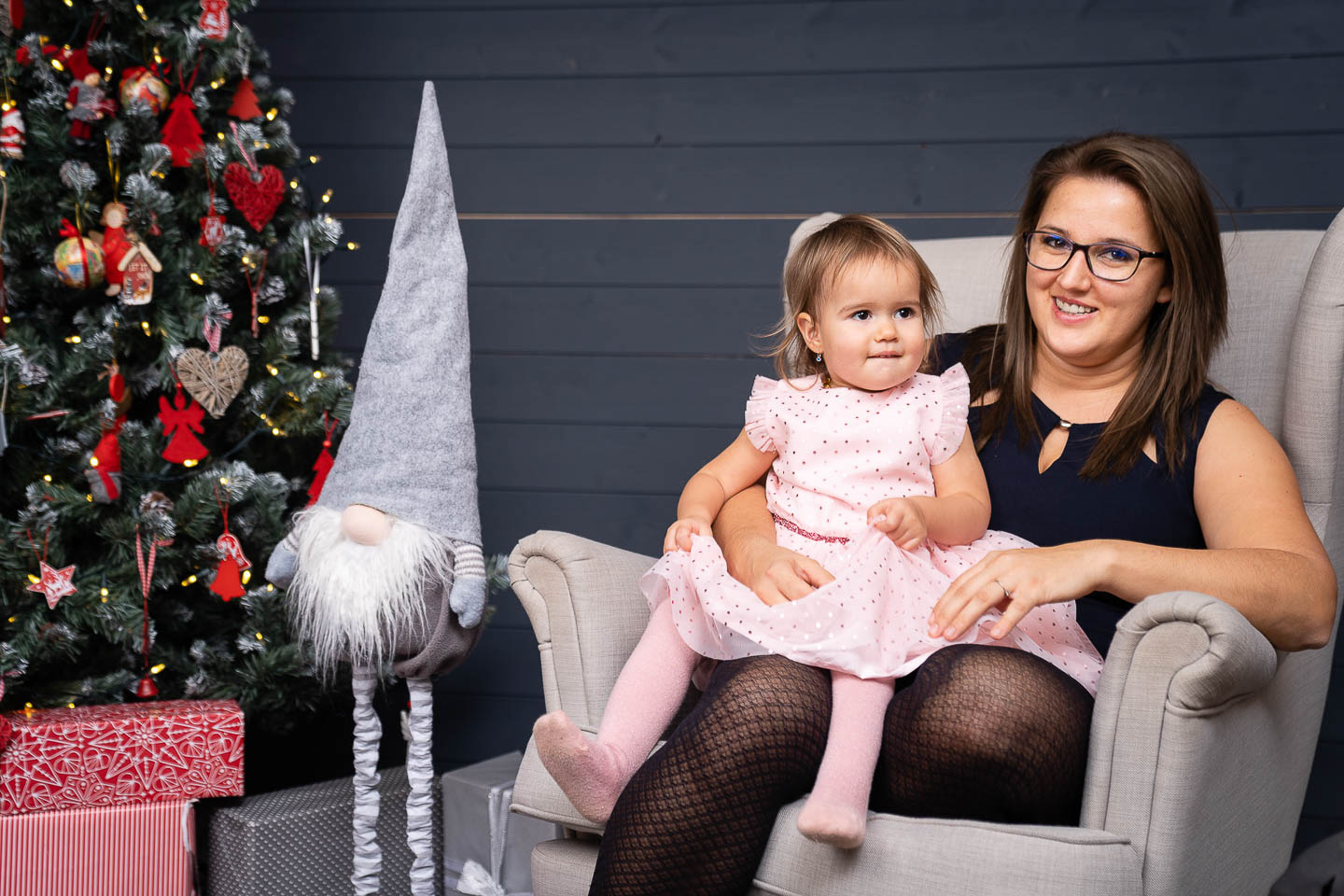 Karácsonyi portré, karácsonyi képek, családi fotózás